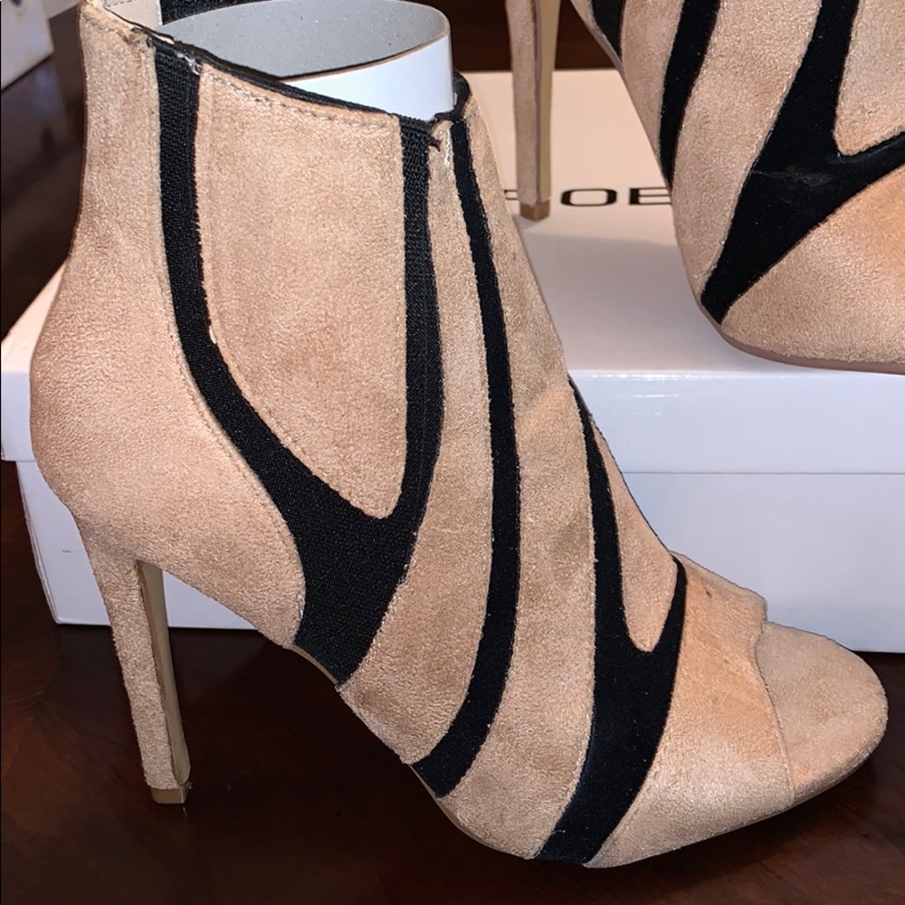 ✨Heeled Booties✨ - Picture 5 of 5